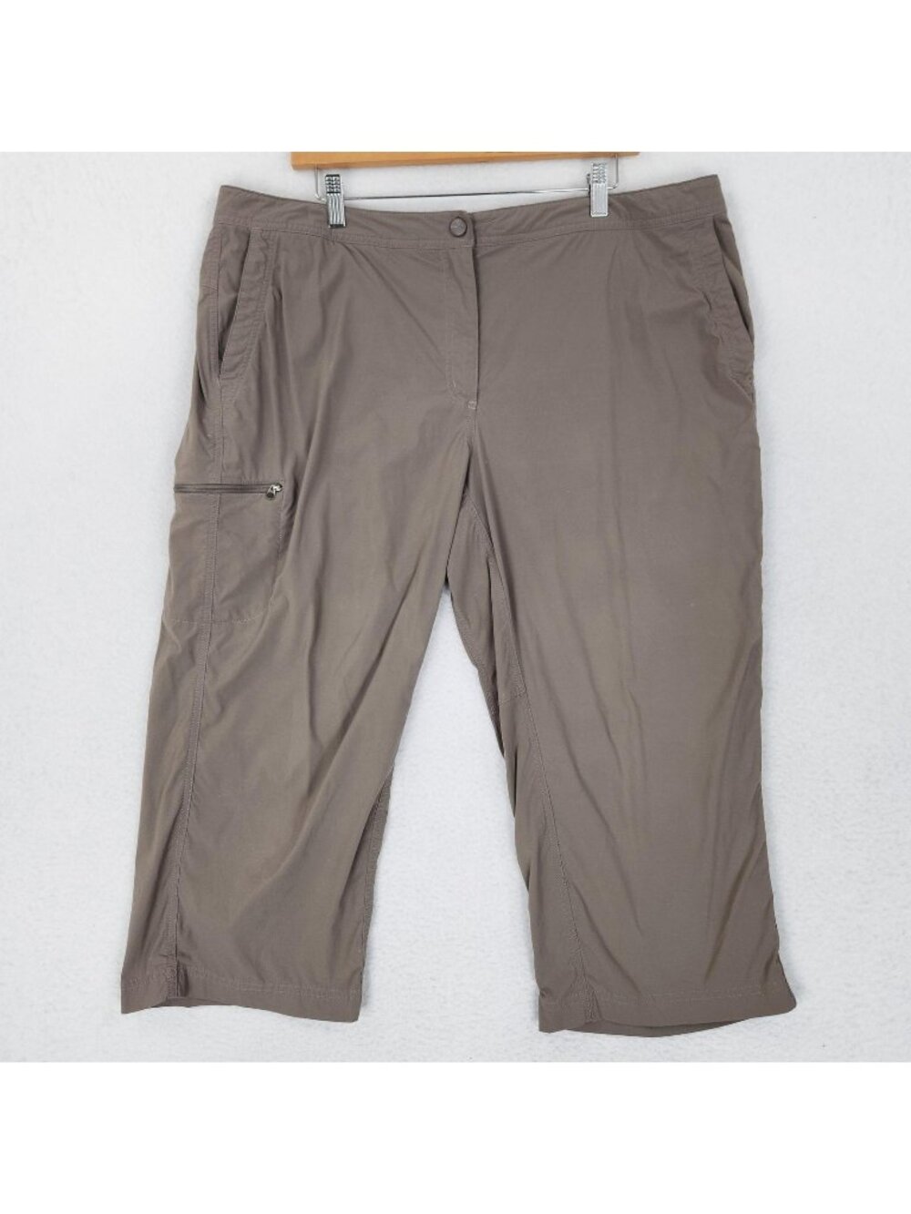 LL Bean Pants Womens 20 Brown Cargo Cropped Capri Hiking Outdoor Casual